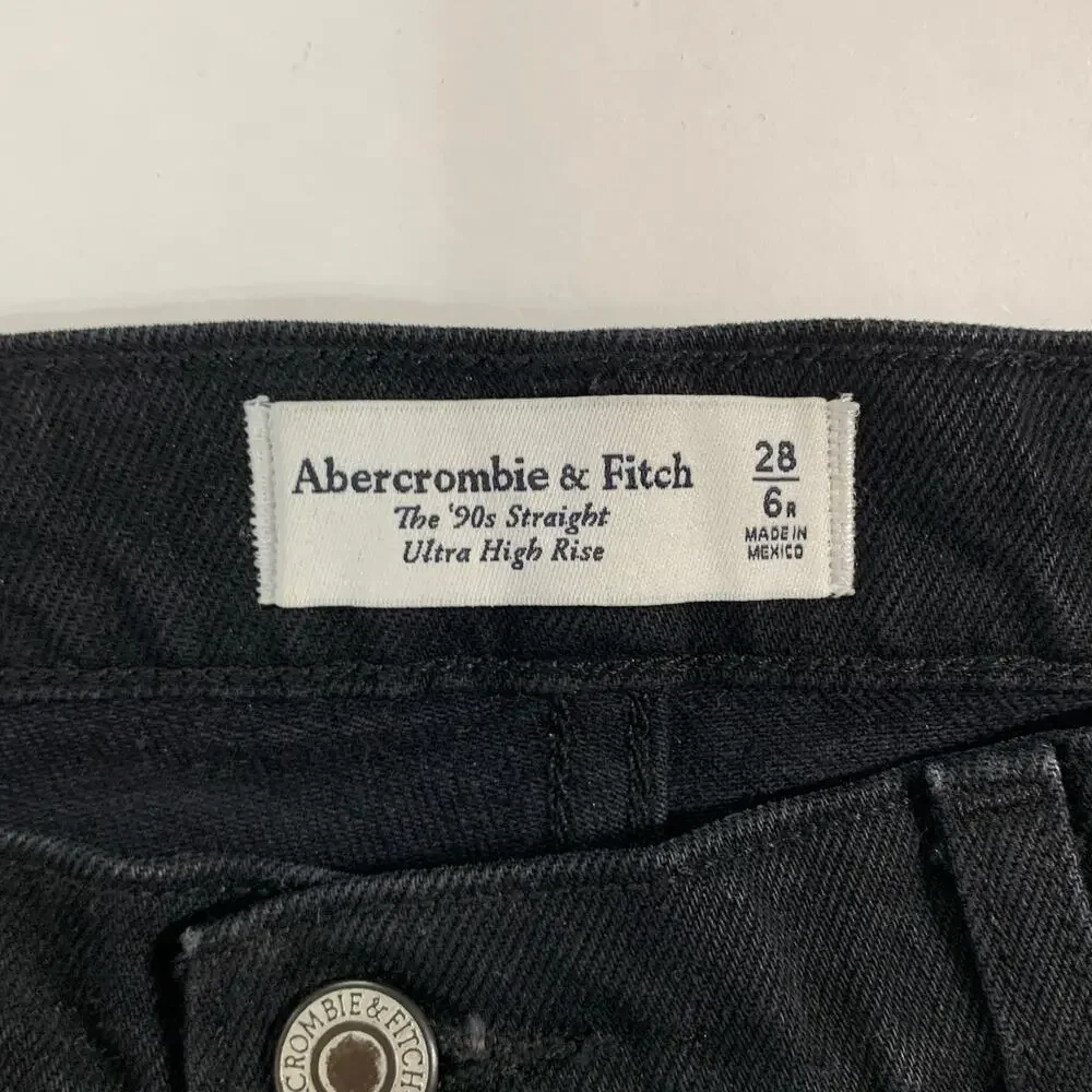 Abercrombie & Fitch The 90's Straight Ultra High Rise Jeans 6 Washed Black Denim